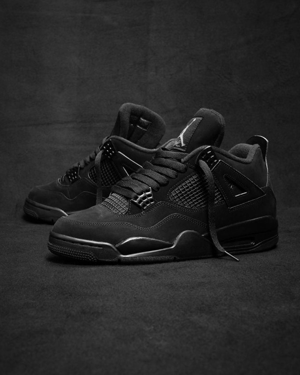 Nike Air Jordan 4 Retro “Black Cat